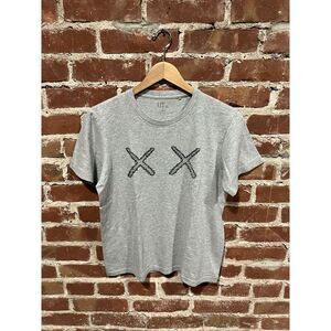 Kaws x Uniqlo Womens Gray Short Sleeve Graphic T-shirt Size Medium